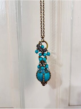 Turquoise Bead Pendant Necklace - Blue